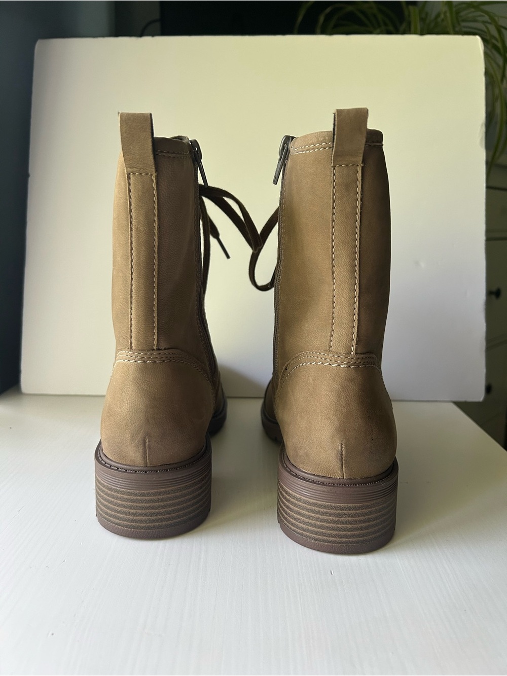 Clarks Collection Hearth Maye Nubuck Leather Women’s Lace-Up Tan Combat Boots 9 - Picture 4 of 11